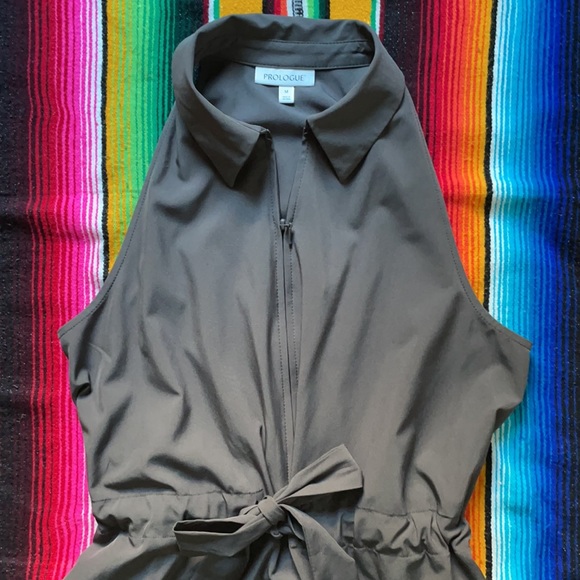 Sleeveless Collared Dress - Picture 2 of 6